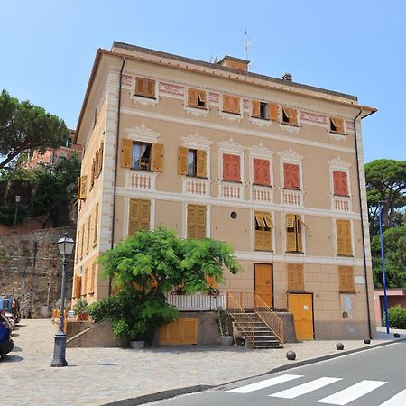 Adamaina - Sea View Apartment With Private Garage Sestri Levante Bagian luar foto