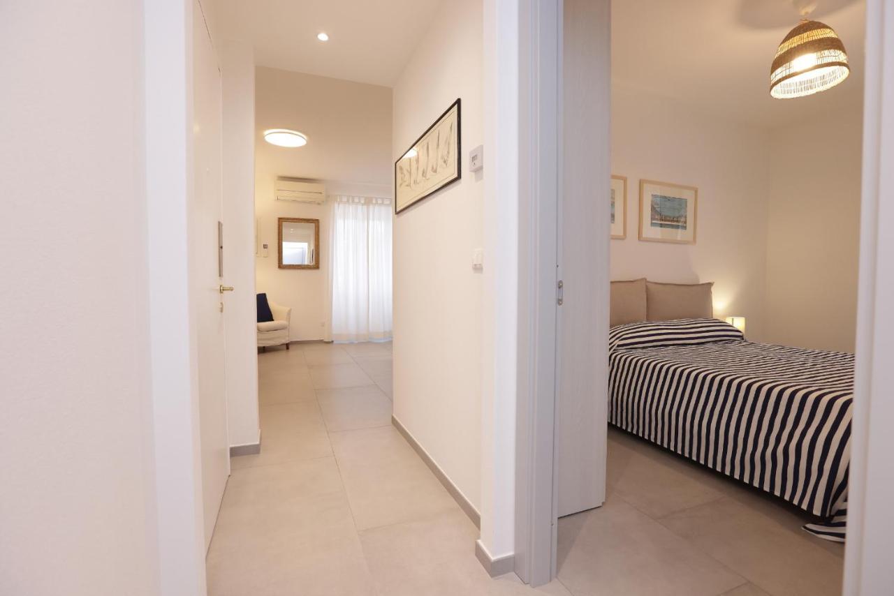 Adamaina - Sea View Apartment With Private Garage Sestri Levante Bagian luar foto