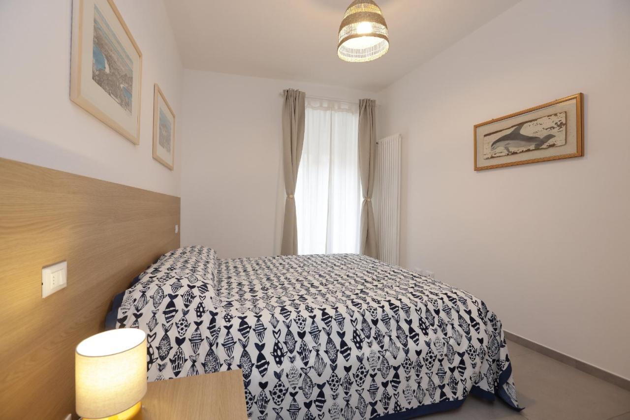 Adamaina - Sea View Apartment With Private Garage Sestri Levante Bagian luar foto