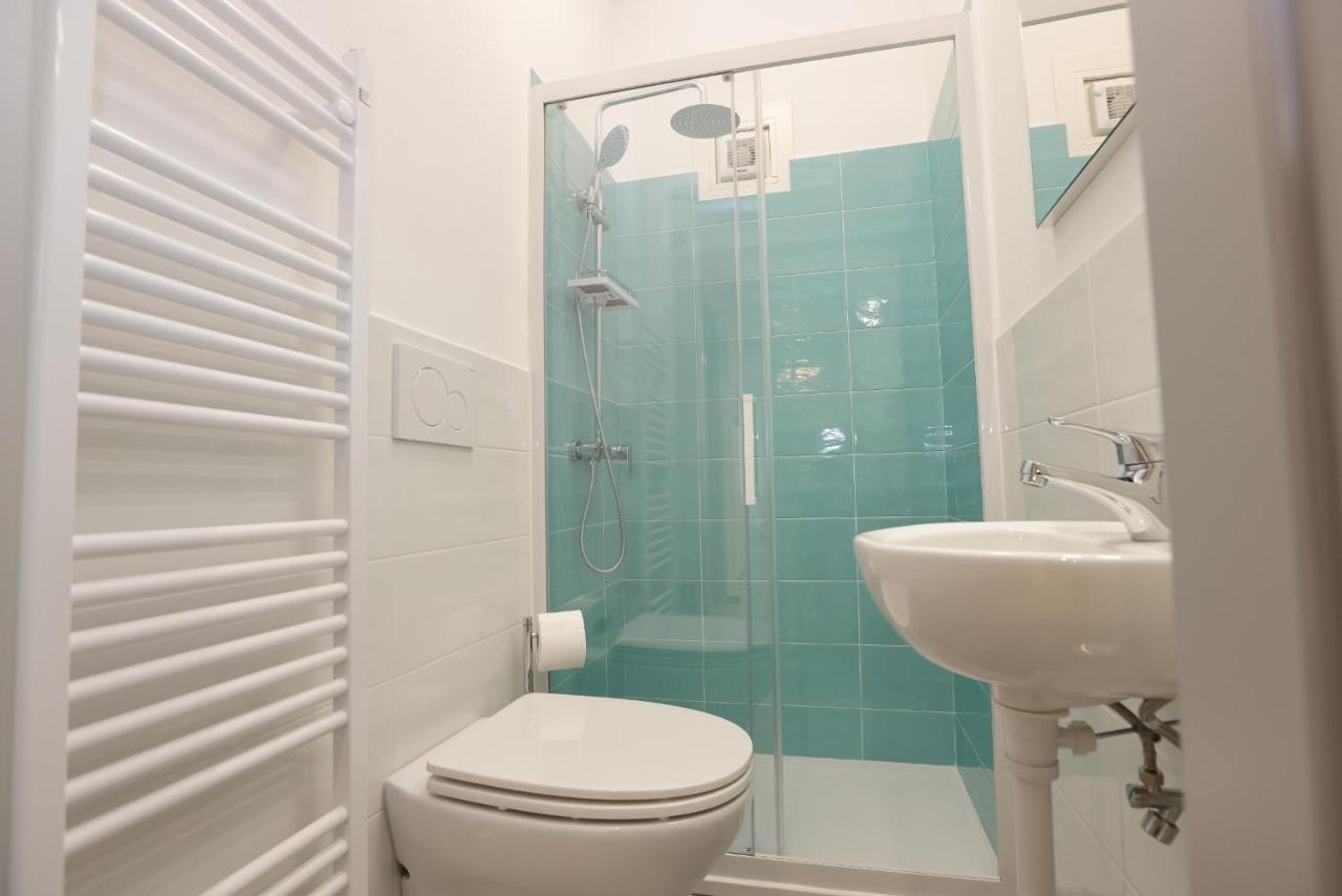 Adamaina - Sea View Apartment With Private Garage Sestri Levante Bagian luar foto