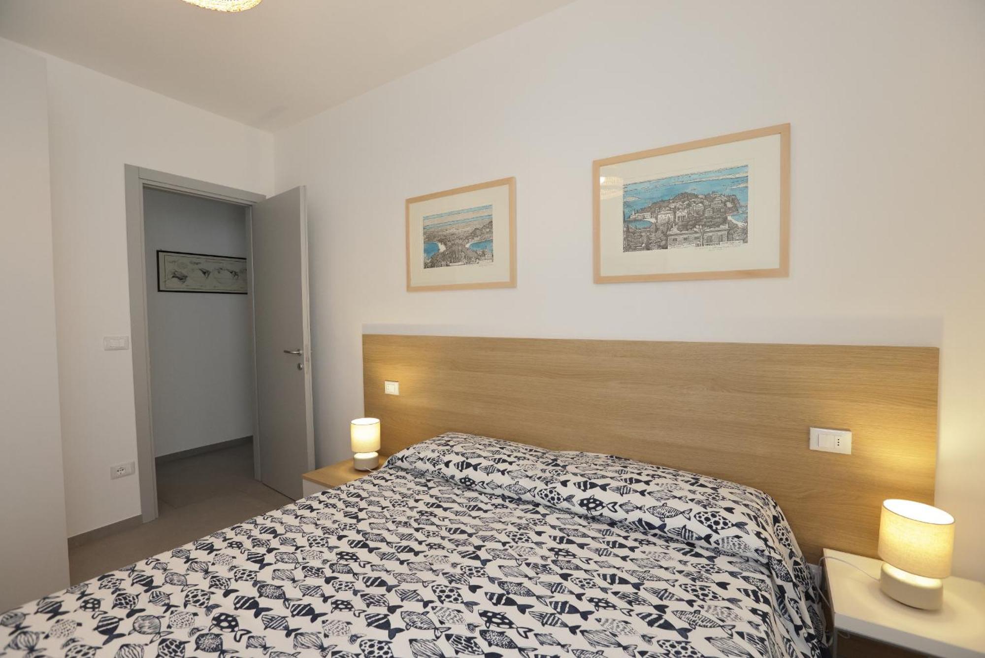 Adamaina - Sea View Apartment With Private Garage Sestri Levante Bagian luar foto