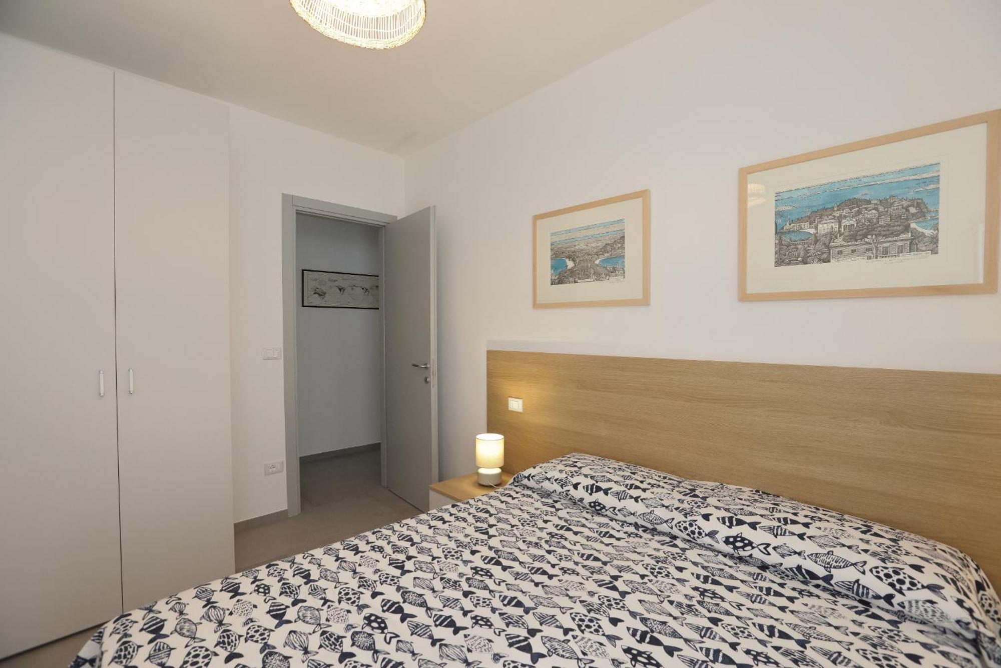 Adamaina - Sea View Apartment With Private Garage Sestri Levante Bagian luar foto